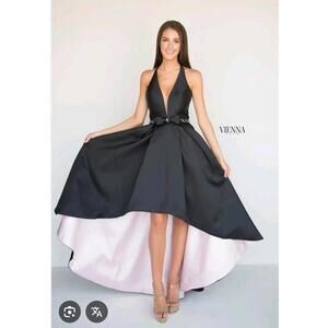 Vienna Dresses by Helen's Heart High Low GOWN DRESS SIZE 2  $409 BLACK